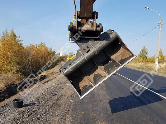 Ковш планировочный Профессионал с гидроцилиндрами наклона SB-16-20(08)dN